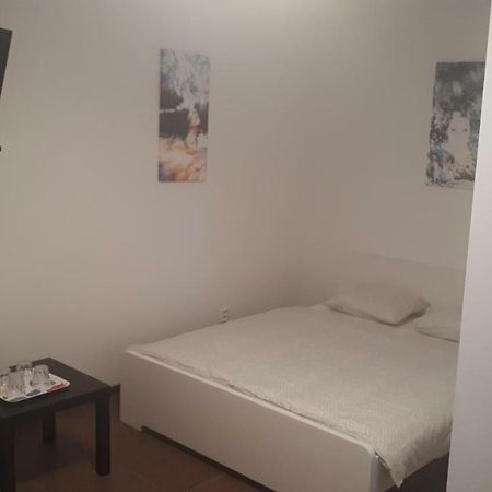 Apartmán - súkromie v meste  Bratislava Exterior foto